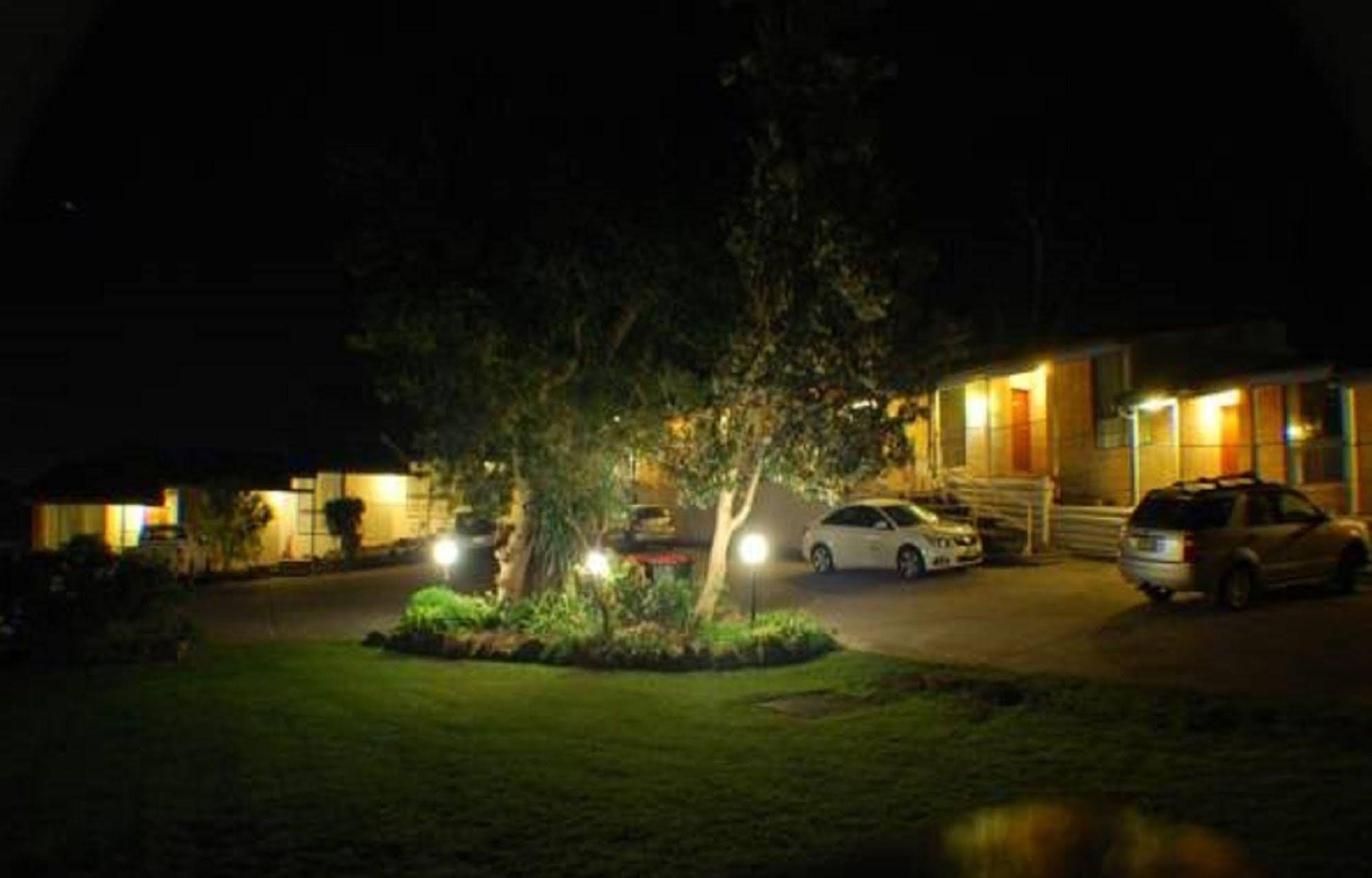 Fern Bay Motel Eksteriør bilde